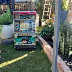 Slot Machines (Real Las Vegas With Certification)