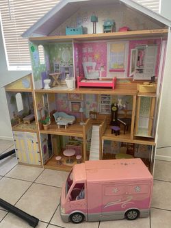 Dollhouse