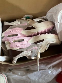 Women’s Nike shoes sizes 7 and 9