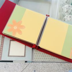 2 Pre-designed Photo Albums