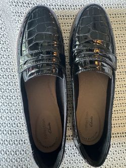 Clark’s for women black croc loafers