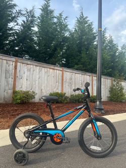 Specialized Hotrock Kids’ Bike – 16” Wheels - Lightweight Children Bicycle with training wheels