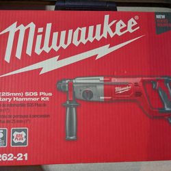 New! Milwaukee 8 Amp Corded 1 in. SDS Rotary Hammer