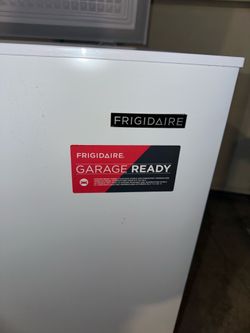 FRIGIDAIRE- FREEZER