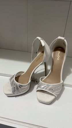 White Heels Sz 6