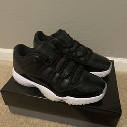 Brand New Jordan Retro 11 Low 72-10 Black Red Men’s 