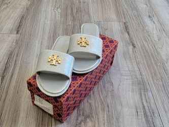 Siliver tory burch sandals