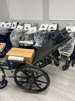 Medline Reclining Wheelchair 20”