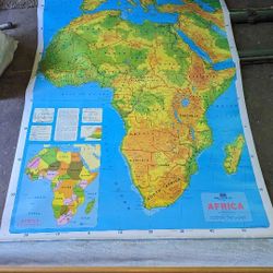 OLD SCHOOL PULL DOWN MAPS  FOR CLASSROOM