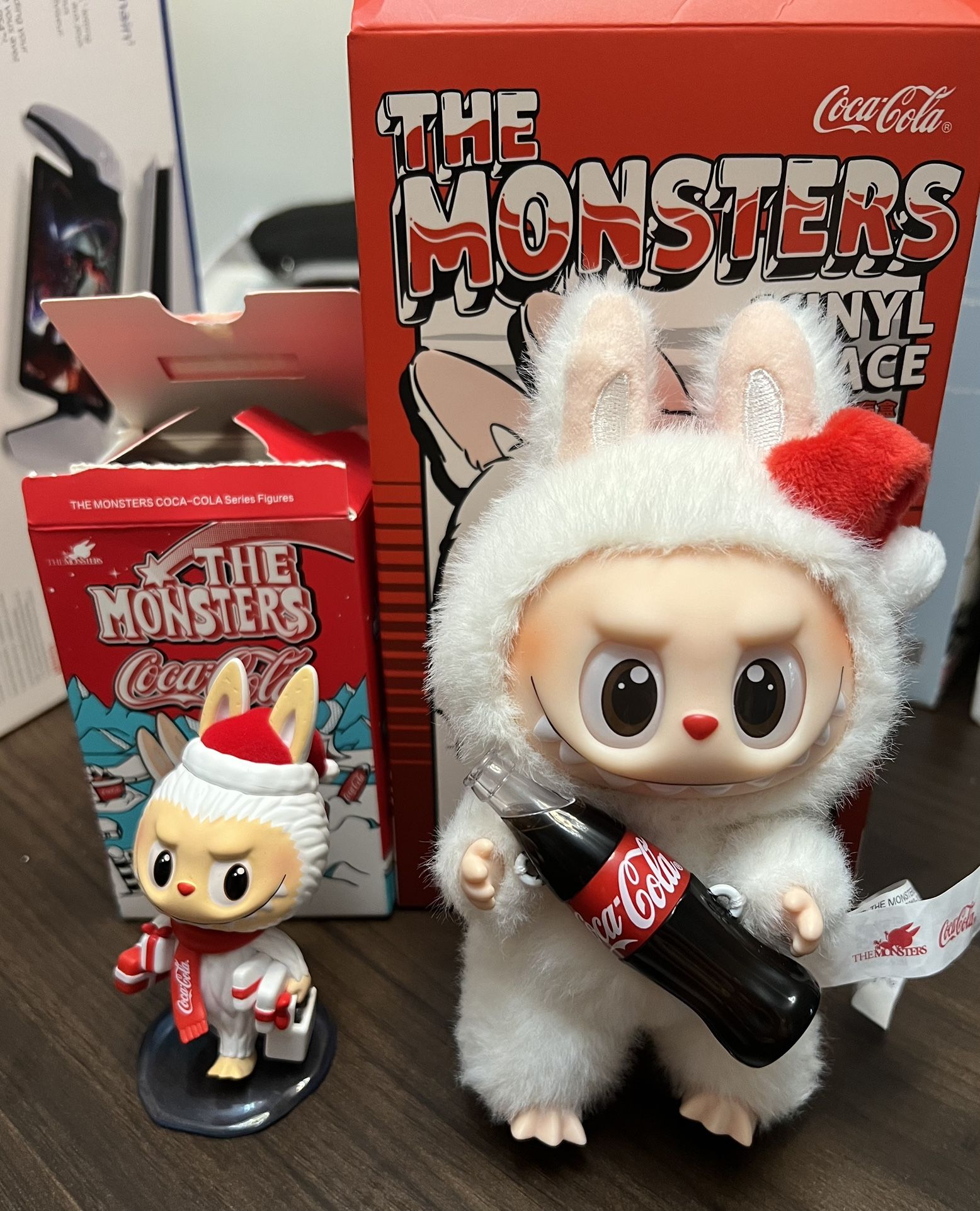 Coca Cola Labubu & Figurine Bundle 