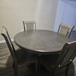 Dining Table Set In Pembroke Pines 