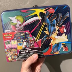 Pokémon Collector Chest
