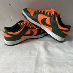 Nike Dunk Size 9 1/2 ##5565