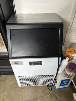 Commercial Ice Maker Machine