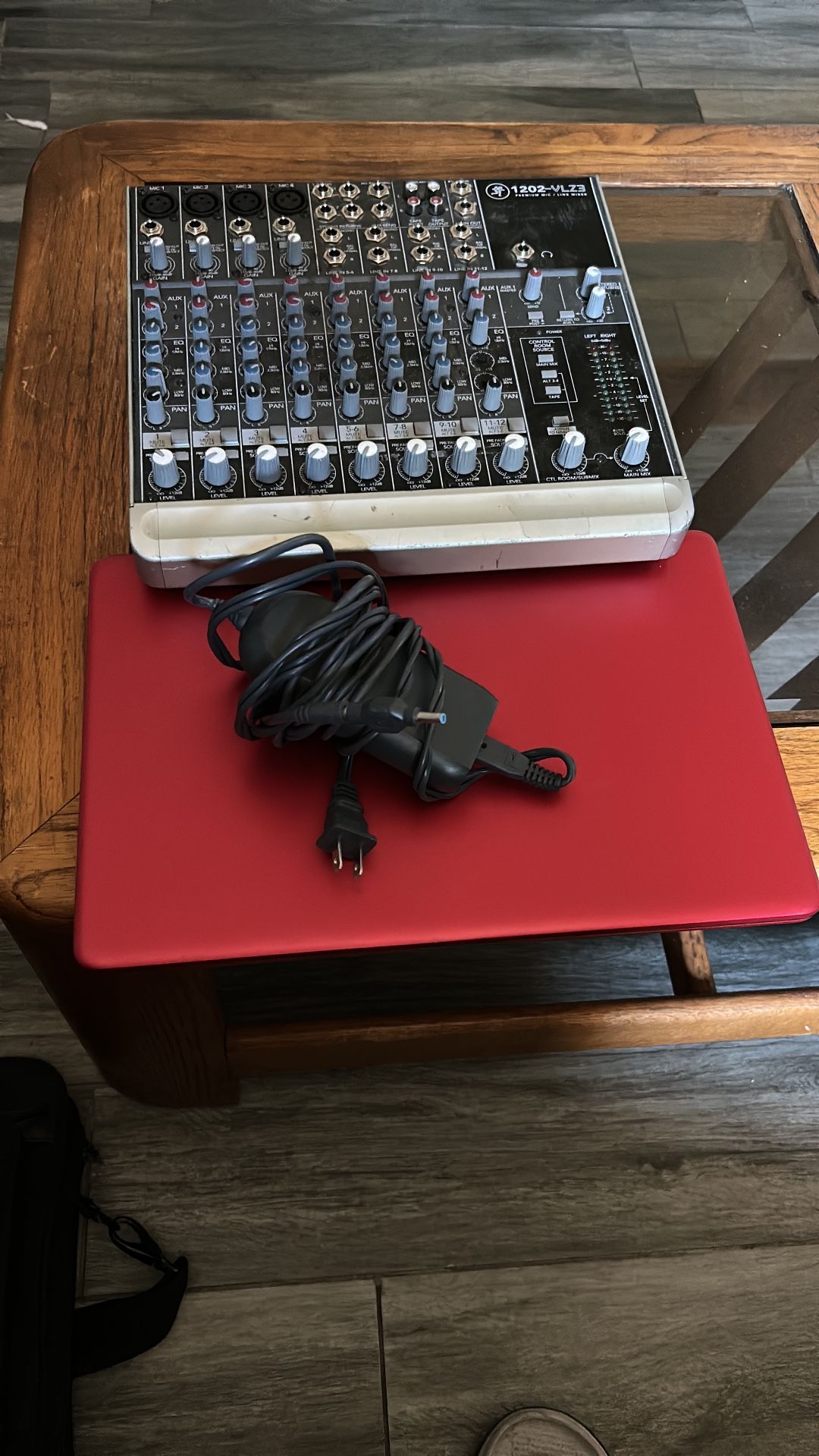 Laptop  & Mixer