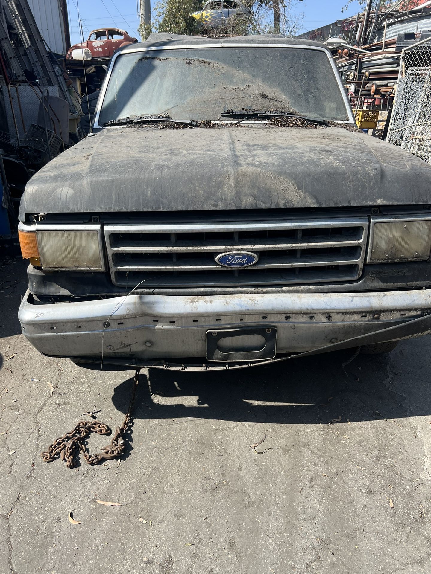 F250 FORD DIESEL PICK UP TRUCK