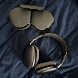 Midnight Blue Air Pod Pro Max USB C 