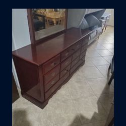 🍀🎁FULL SIZE WOOD BEDROOM SET: BED FRAME, 11 DRAWER DRESSER🎁 🍀