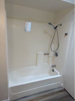 Reglaze bathtub