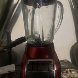 Red Hamilton Blender