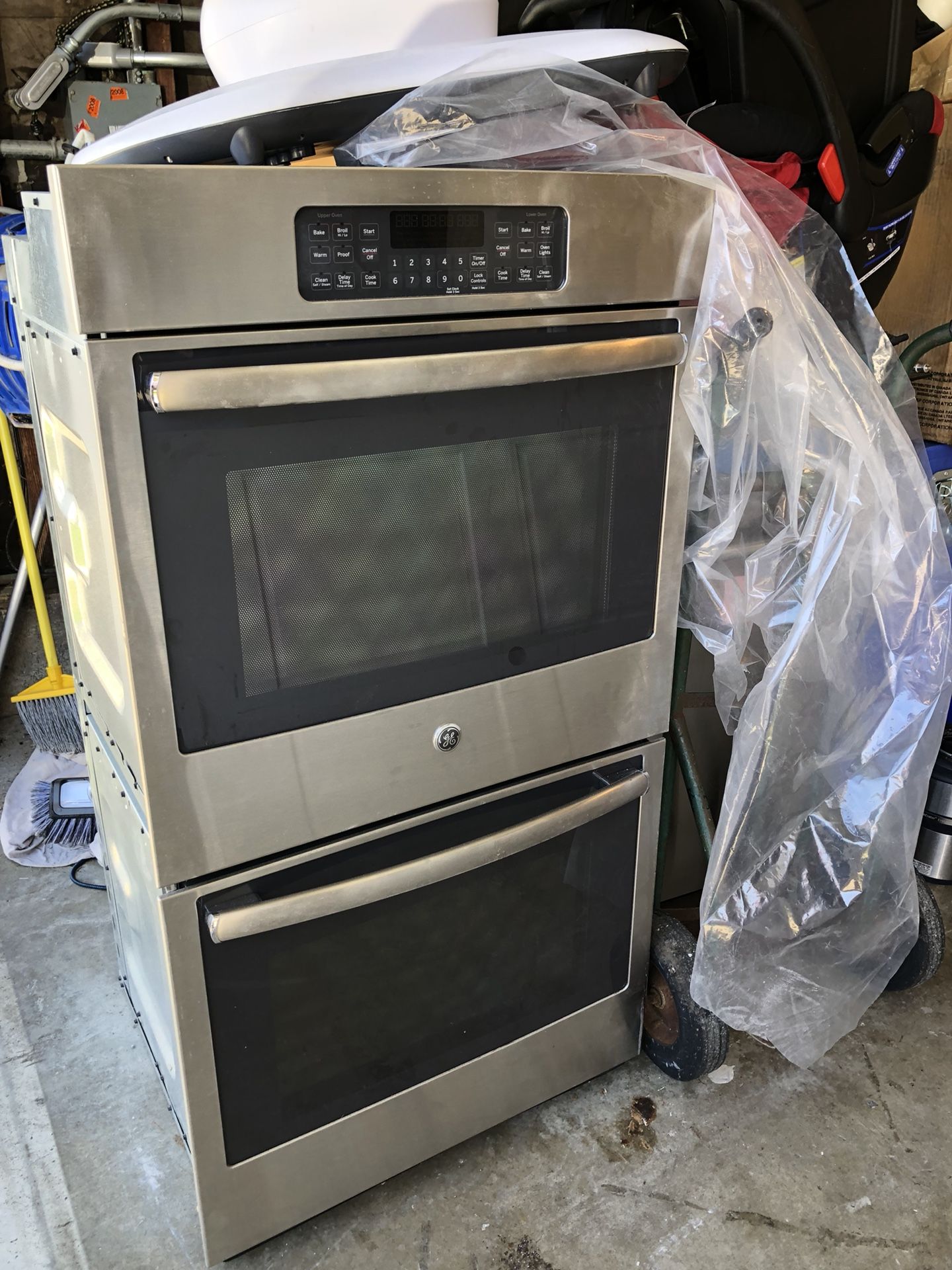 GE DOUBLE WALL OVEN used gently for two years