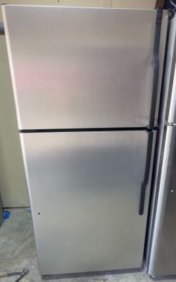 GE top freezer Refrigerator