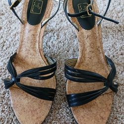 Size 8.5 Black Leather Strappy Sandals 