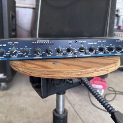 DBX 166XL compressor/limiter/gate