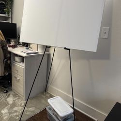 Brand New Easel Display Stands (Set Of 8)