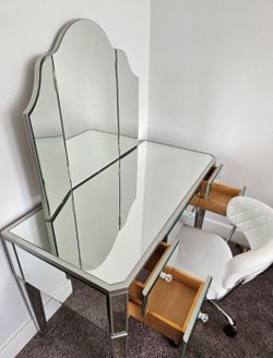 Mirrored Vanity Desk with Trifold Mirror