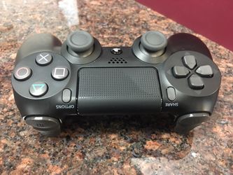 PS4 controller