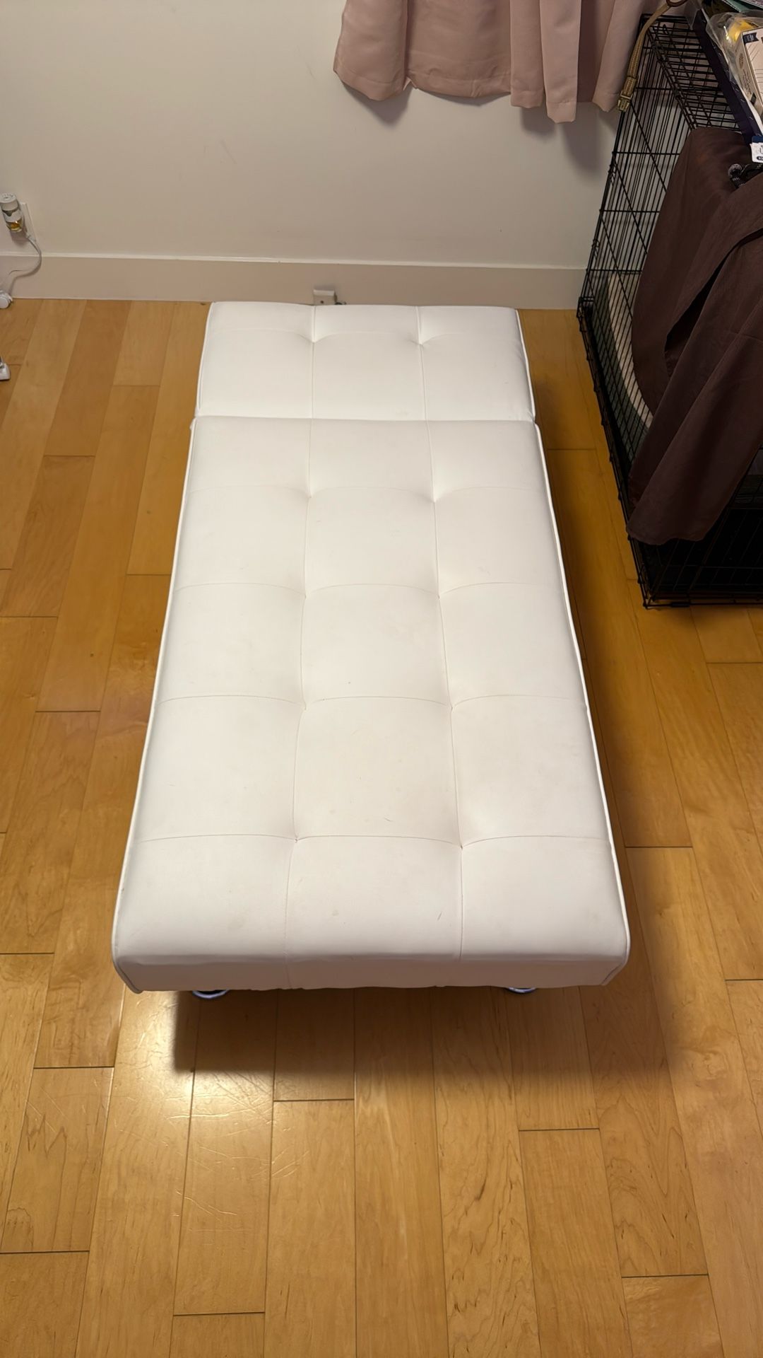 White Chaise Lounge Chair
