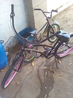 Skull and bones beach cruiser