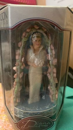 Carlton cards Princess Diana  heirloom collection 10th anniversary