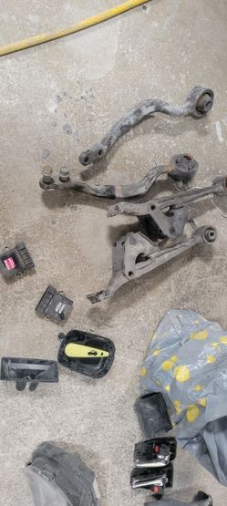 2001 / 2005 Lexus Is 300 Parts