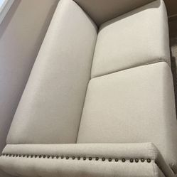 Loveseat 