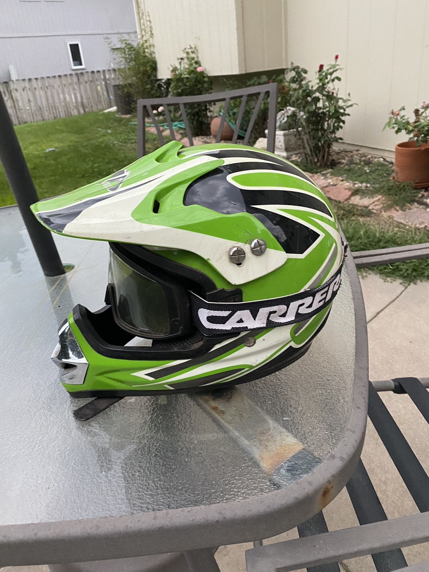 Kids medium motorcycle helmet