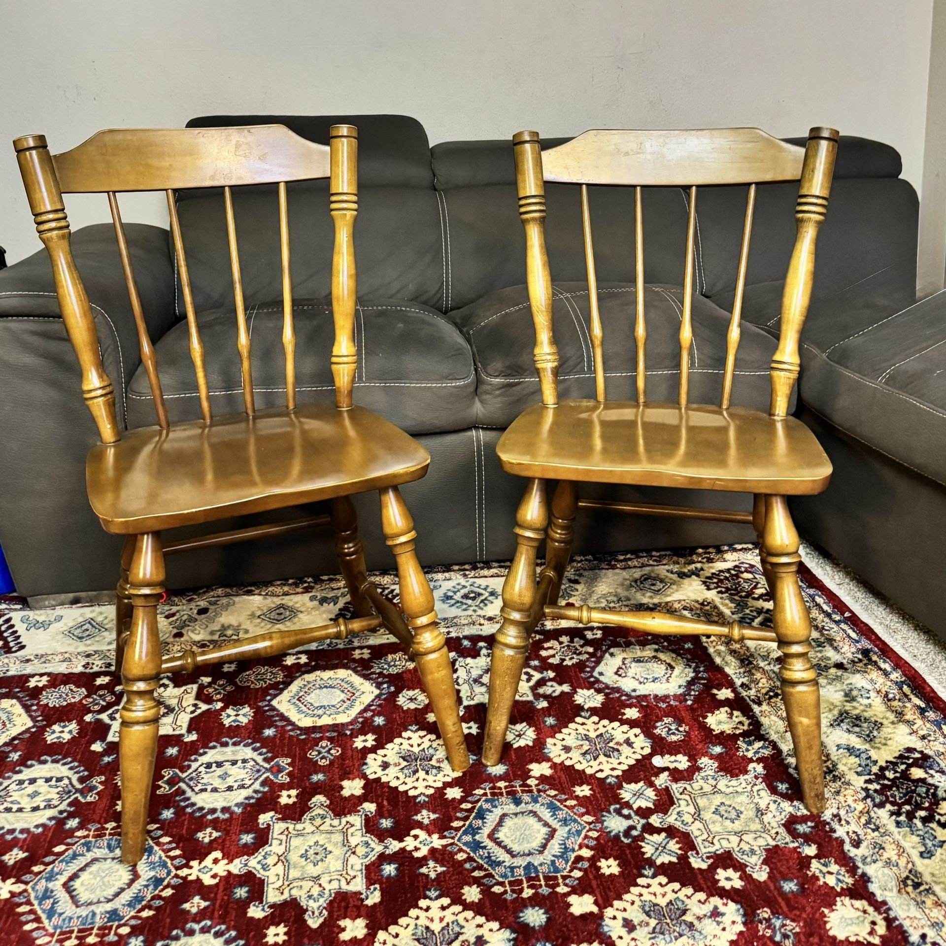 Vintage Ethan Allen Windsor-Style Chairs (Set of 3) In Great Condition