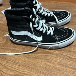 Men’s/Womens Vans. Men 7 Or women 8.5