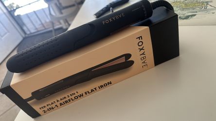 FoxyBae 2-In-1 Airflow 1/2In Flat Iron