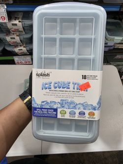 Splash Ice Cube Tray with Bin and Scoop