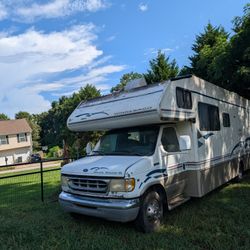 1998 WINNIEBAGO RUNS AND DRIVES GREAT