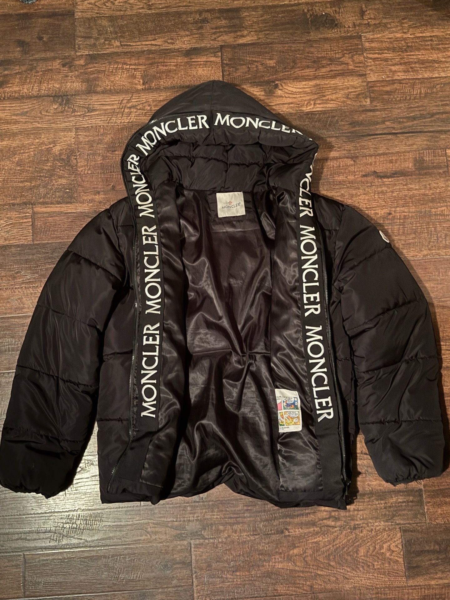 Moncler Puffer (PRICE NEGOTIABLE)