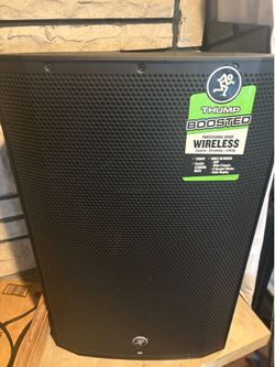 Mackie pro speakers