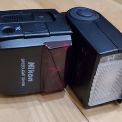 Nikon Speed Light SB 600