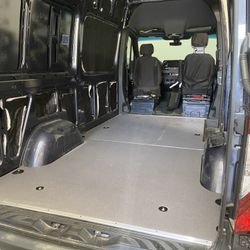 Sprinter Floor 144.
