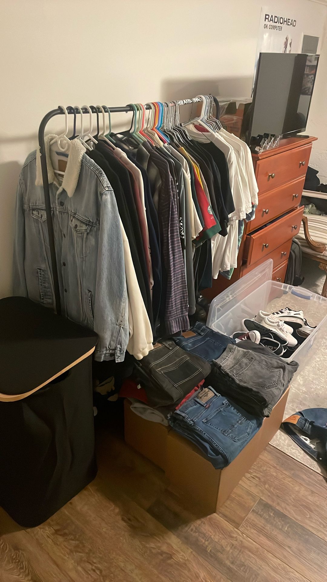 EVERYTHING MUST GO $3,500+ WORTH OF CLOTHING