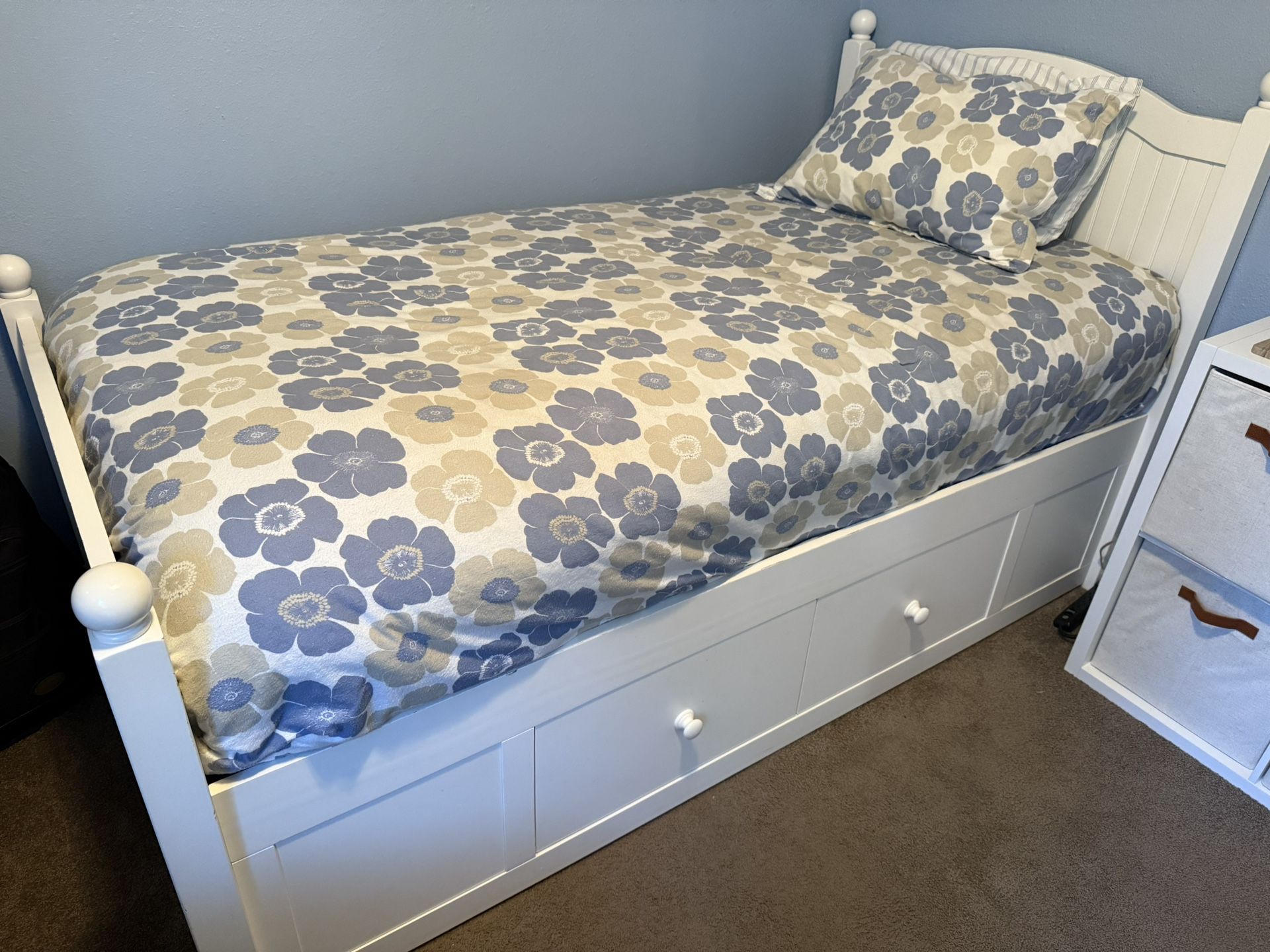 Pottery Barn Twin Bed