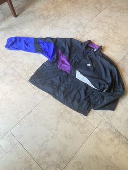 Vntg Nike windbreaker (med).