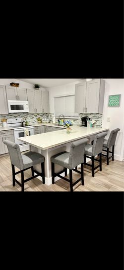 Four kitchen dining chairs